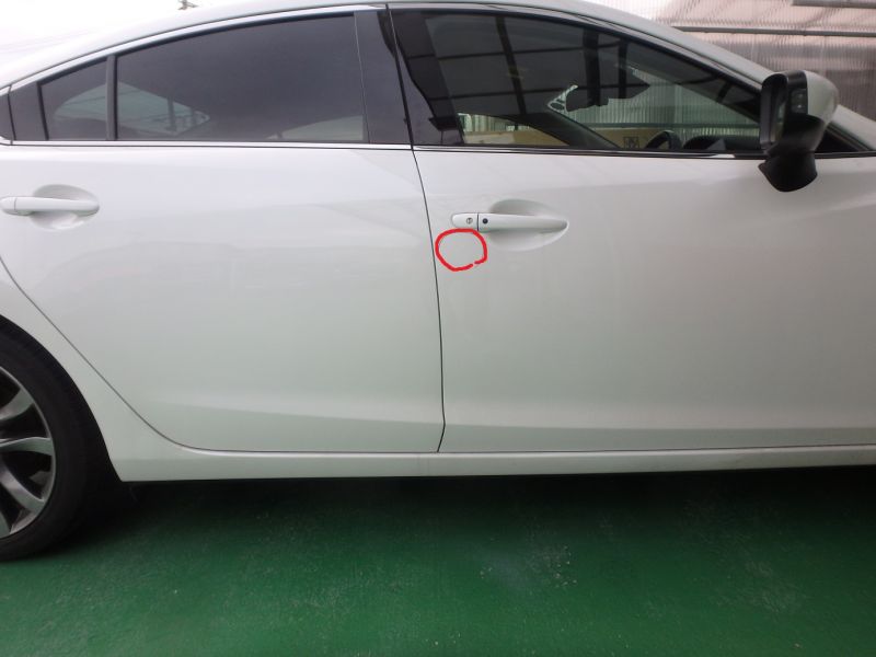 アテンザ　右フロントドア修理